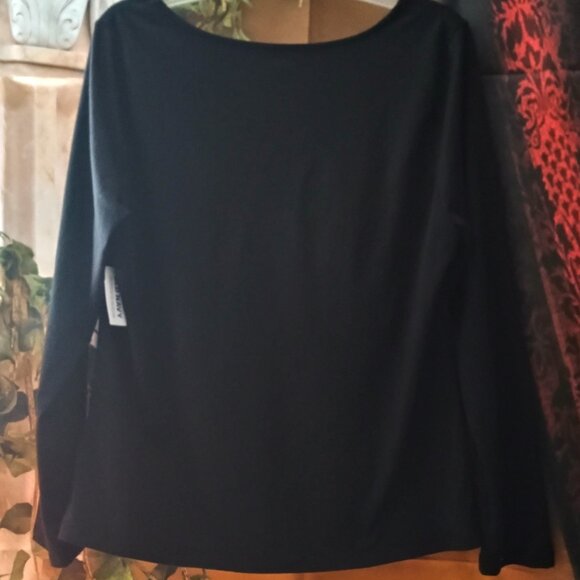 NWT: Old Navy Sze. 2X Black Twist-Front V-Neck Long-Sleeve Top - Picture 2 of 2